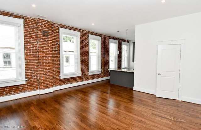 1762 Frankfort Ave Gallery 3
