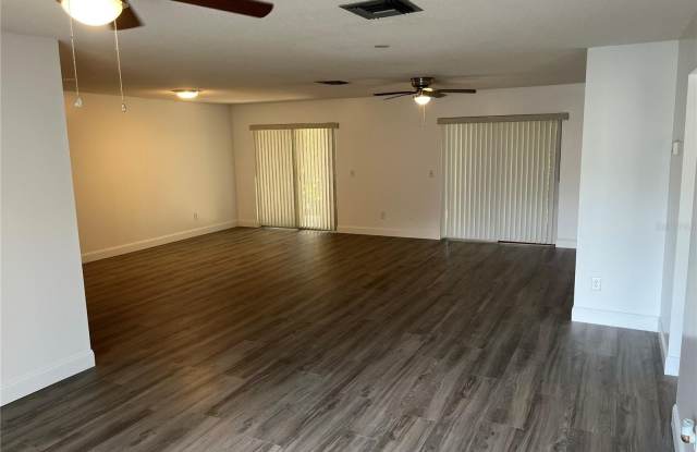10108 BLUFF Court Gallery 2