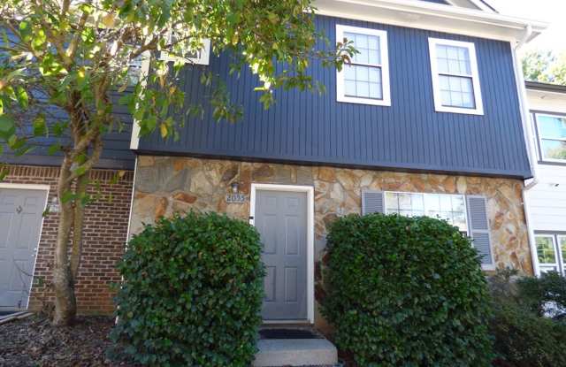 2 Bedroom 2.5 Bath Townhome in Austell Gallery 1