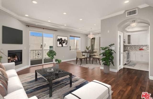 11909 LAURELWOOD DR - 11909 Laurelwood Drive, Los Angeles, CA 91614