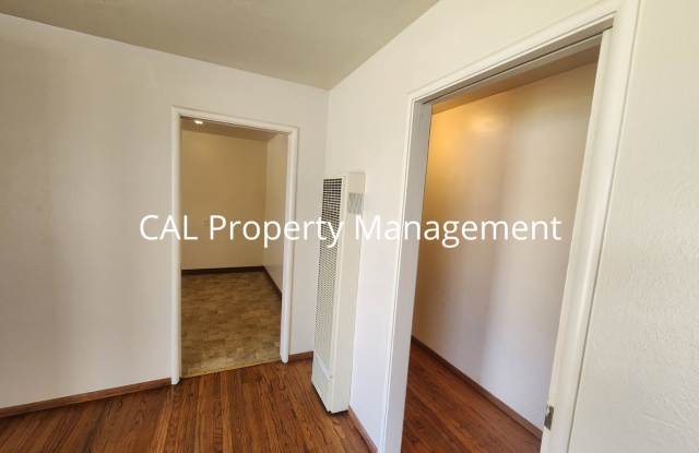 Charming 3BD/2BA Salinas Home with Sunroom & Backyard Access Gallery 4