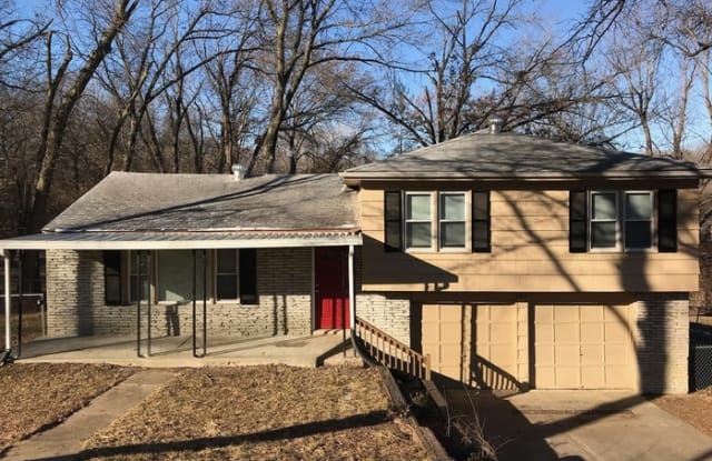 9712 Parkwood Avenue - 9712 Parkwood St, Kansas City, MO 64137