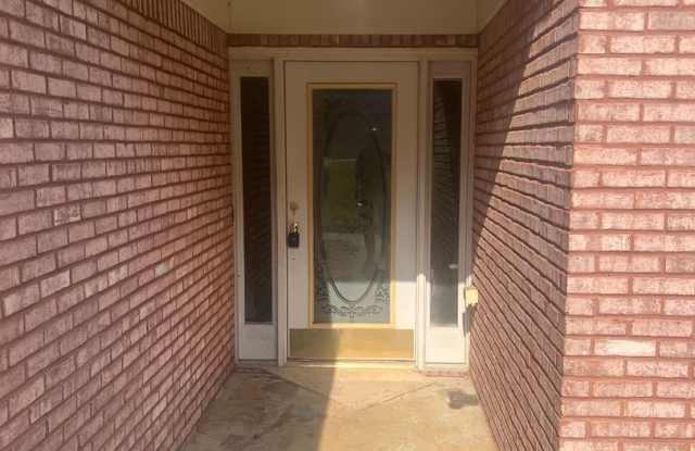 Gorgeous Ranch 4 bedroom 2 bath home in Lawrenceville Gallery 3