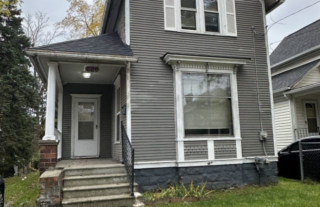 609 Webb St - 609 Webb Street, Jackson, MI 49202