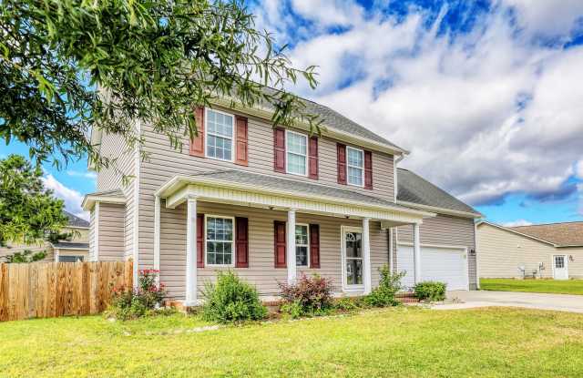 Well maintained 4 bedroom home in Beaufort - 610 Flybridge Lane, Carteret County, NC 28516