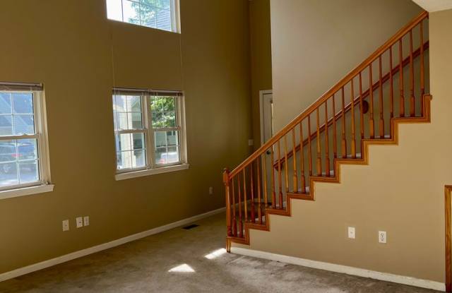 2 Bedroom in amazing location!! Gallery 3