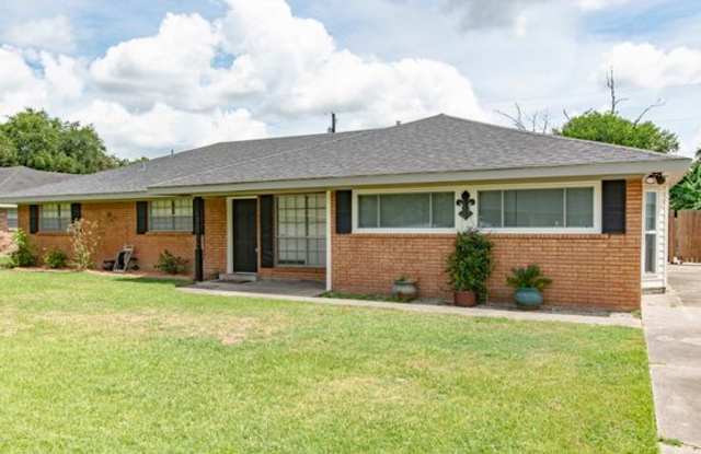 210 North William Drive - 210 North William Drive, Lafayette, LA 70506