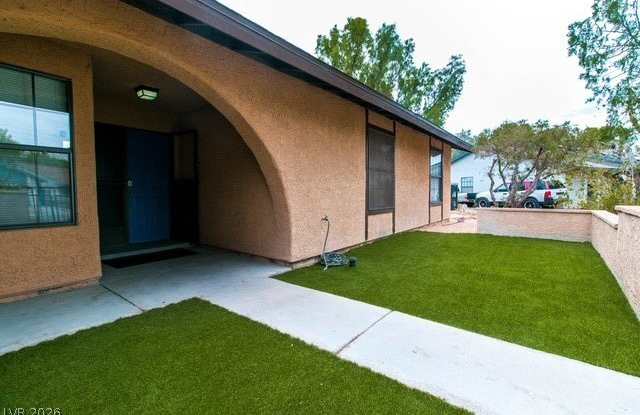 1812 Niblick Circle photos photos