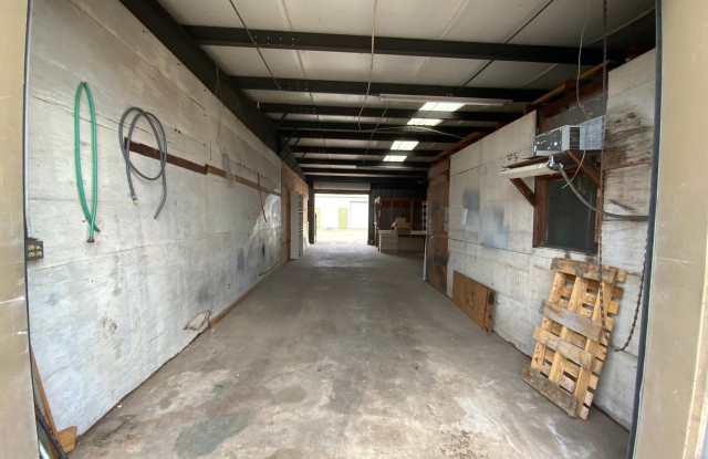 213 Truman Street Gallery 3