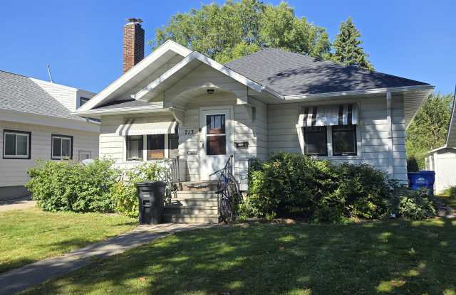 713 12th Avenue North - 1 photos photos