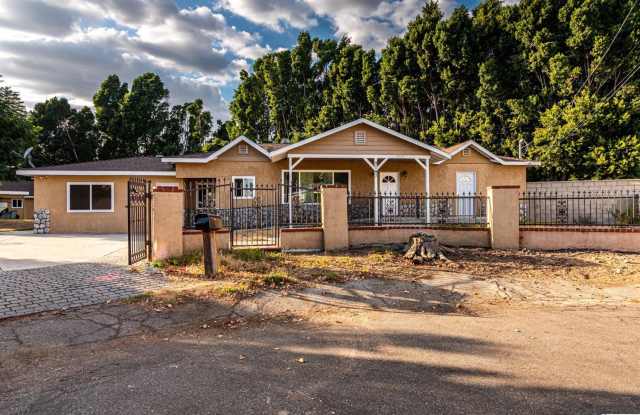 9147 Hazeltine Avenue Gallery 2