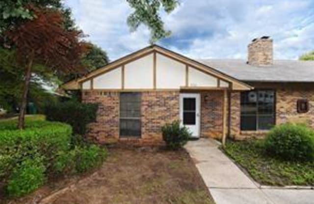 126 Hollyhill Lane - 126 Hollyhill Lane, Denton, TX 76205