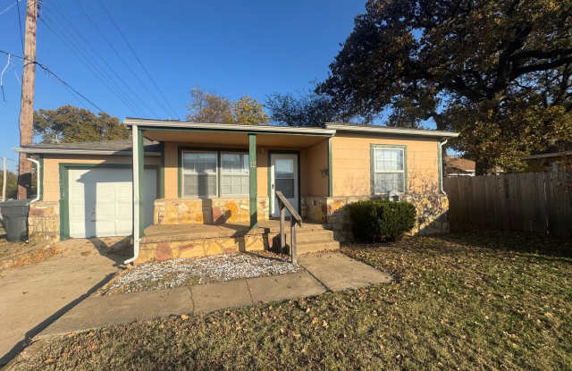 2 Bedroom Rental Available on Sunset! - 12 Sunset Drive Southwest, Ardmore, OK 73401