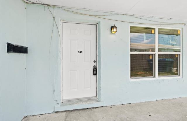 143 W 28th Street Riviera Beach FL 33404 Gallery 3