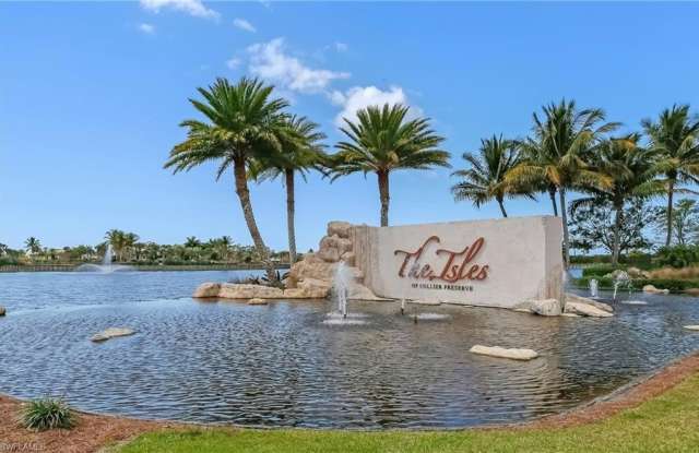 8813 Yucatan Ct - 8813 Yucatan Ct, Collier County, FL 34113