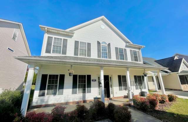 Large 2-Story Home in Cornerstone - 507 Capstone Drive, Lynchburg, VA 24502