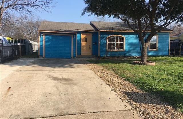 422 28th Street - 422 Northeast 28th Street, Grand Prairie, TX 75050