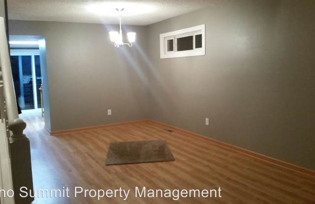 11748 West Marlowe Avenue Gallery 2