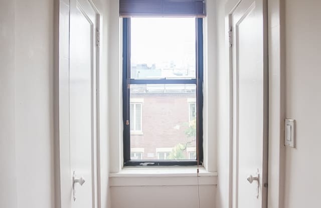11 East 80th Street Gallery 3