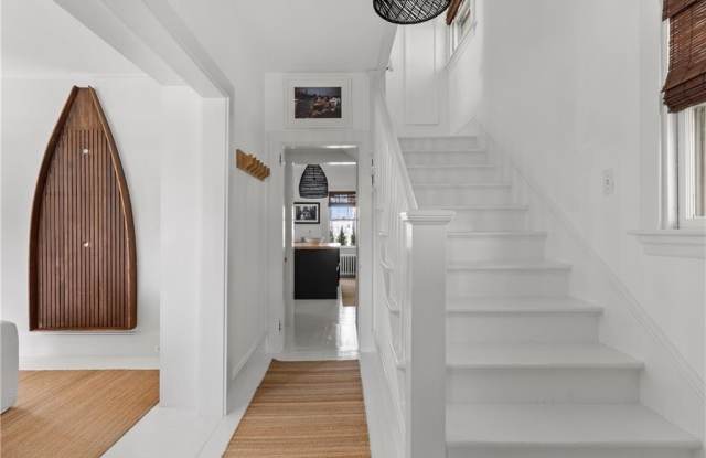 193 Coggeshall Avenue Gallery 3