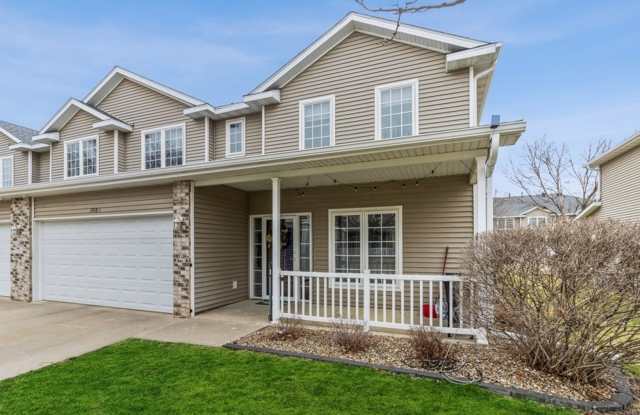 FOUNTAIN POINTE TOWNHOME!! 2 Bed, 2.5 Bath Townhome in Ankeny photos photos