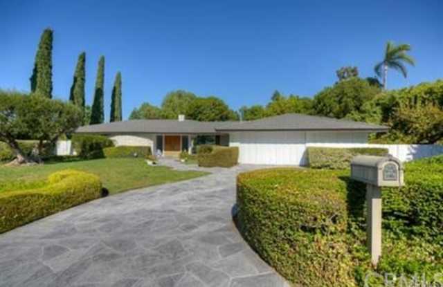 1351 Faren Drive Gallery 2