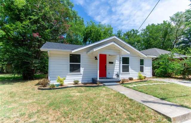308 Towne Street photos photos