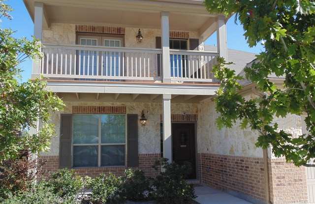 108 RAWHIDE WAY Gallery 3