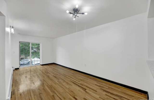 1604 Brooklyn Avenue Gallery 3