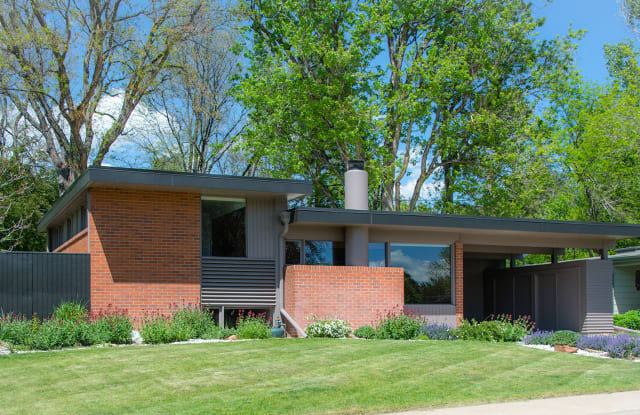 1421 E Cornell Pl - 1421 East Cornell Avenue, Englewood, CO 80113