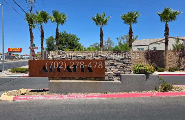 NW! 3 Bedroom Townhouse!! Gated!! Parks!! All Tile Floors Downstairs!! 2 Car Garage!!! photos photos NW! 3 Bedroom Townhouse!! Gated!! Parks!! All Tile Floors Downstairs!! 2 Car Garage!!! photos photos