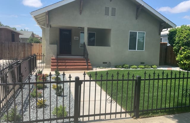 255 J Street - 255 J Street, Los Banos, CA 93635