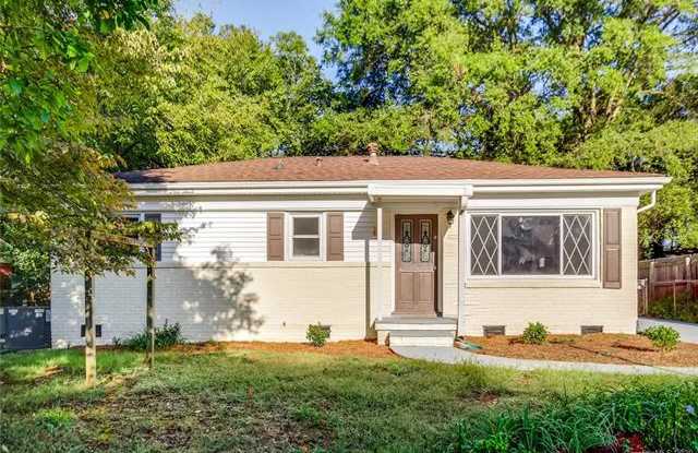 2300 Markham Court - 2300 Markham Court, Charlotte, NC 28205