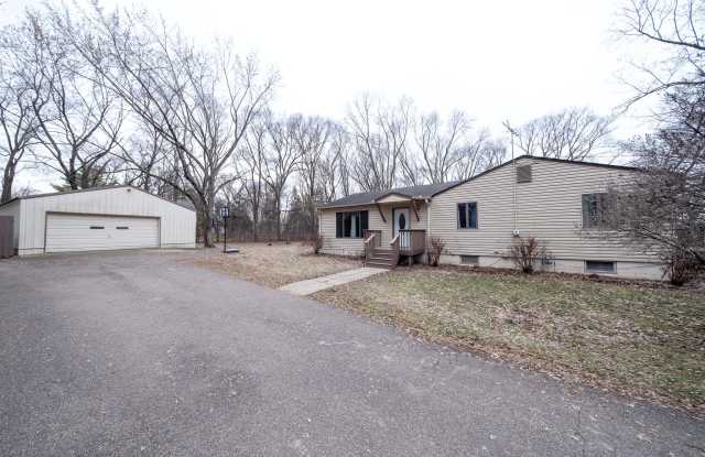 1410 Juneau Ln. N. photos photos