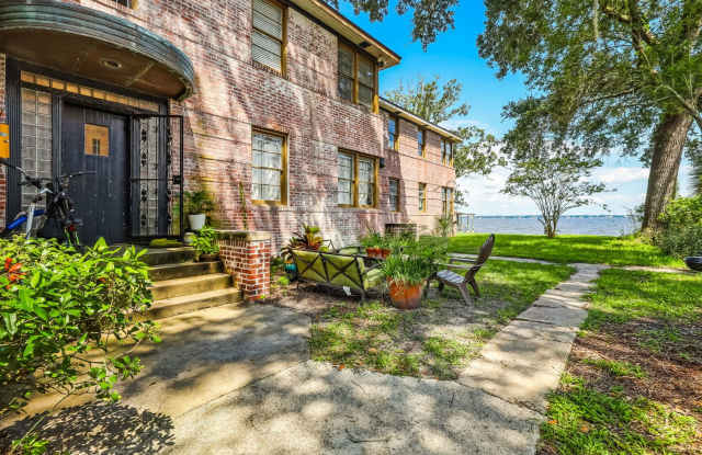 Riverside Charm! 1BR Upstairs Apartment with Hardwood Floors & Water View Gallery 1