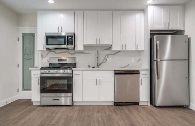 437-441 Queen St photos photos