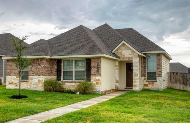 Spacious Single-Family Home Available Now! photos photos Spacious Single-Family Home Available Now! photos photos