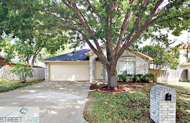 921 Wyndham Place - 921 Wyndham Place, Arlington, TX 76017