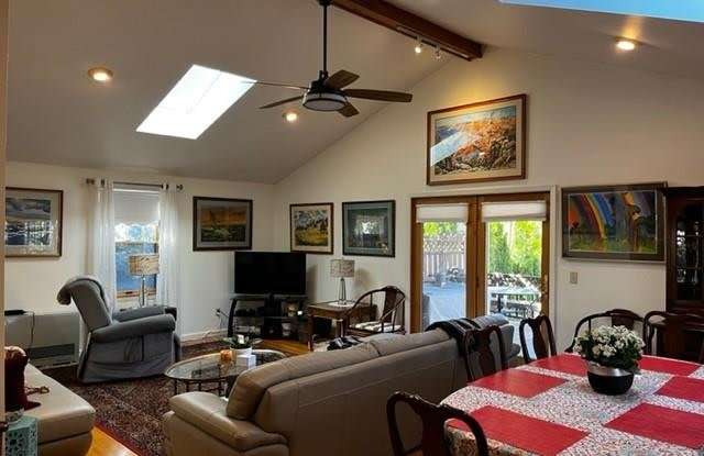262 Louvaine Drive Gallery 2