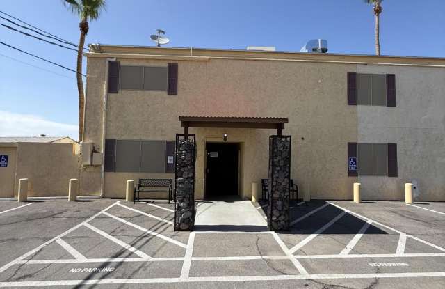 2100 Swanson Ave photos photos