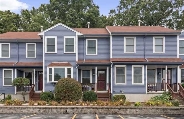 200 Heroux Boulevard photos photos