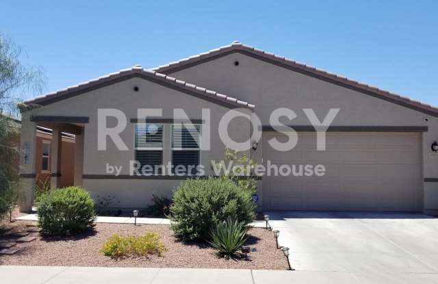 Ideal 4 Br 2 Ba 2 Car Garage Home in Gated Community Near Southern and S 16th St in Phoenix photos photos