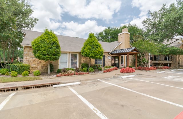 Woodchase Apartments Gallery 3