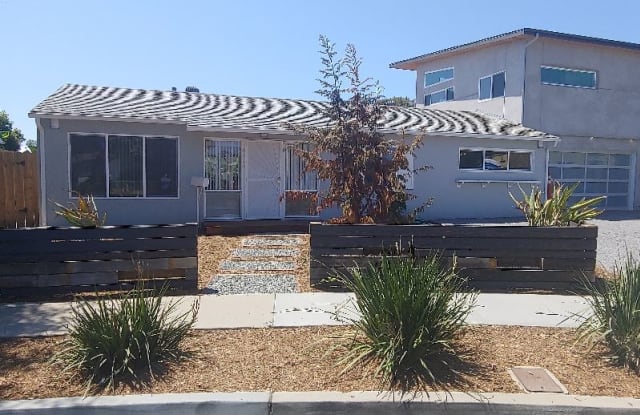 4516 Kickapoo Ct - 4516 Kickapoo Court, San Diego, CA 92117