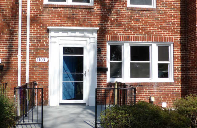 1103 Newfield Rd - 1103 Newfield Road, Woodlawn, MD 21207
