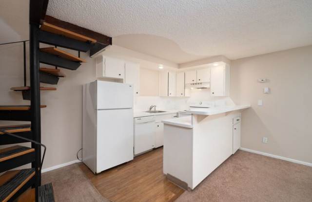 8103 Northeast 13th Avenue photos photos