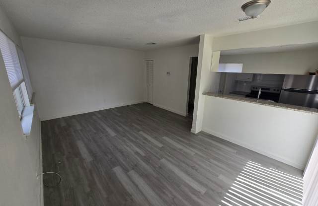 202 Northcrest Circle - D Gallery 4