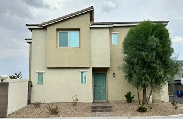 MOVE IN READY!! 3 bd, 2.5 ba, 2 car garage, loft- GATED COMMUNITY! Gallery 1