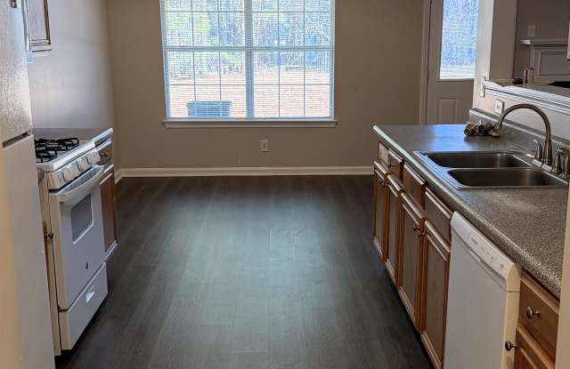 372 Berkshire Pl Gallery 4