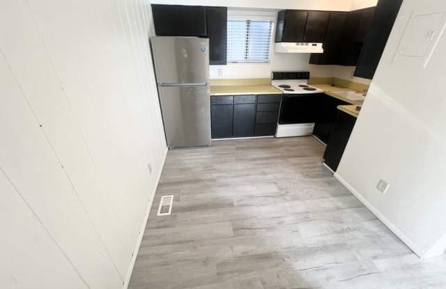 325 West 100 South - #3 photos photos